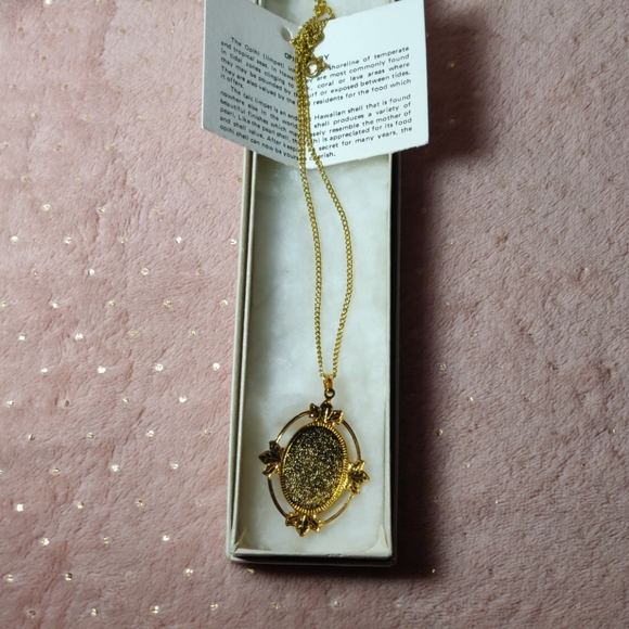 NIB Moses of Maui shell necklace - Picture 4 of 6